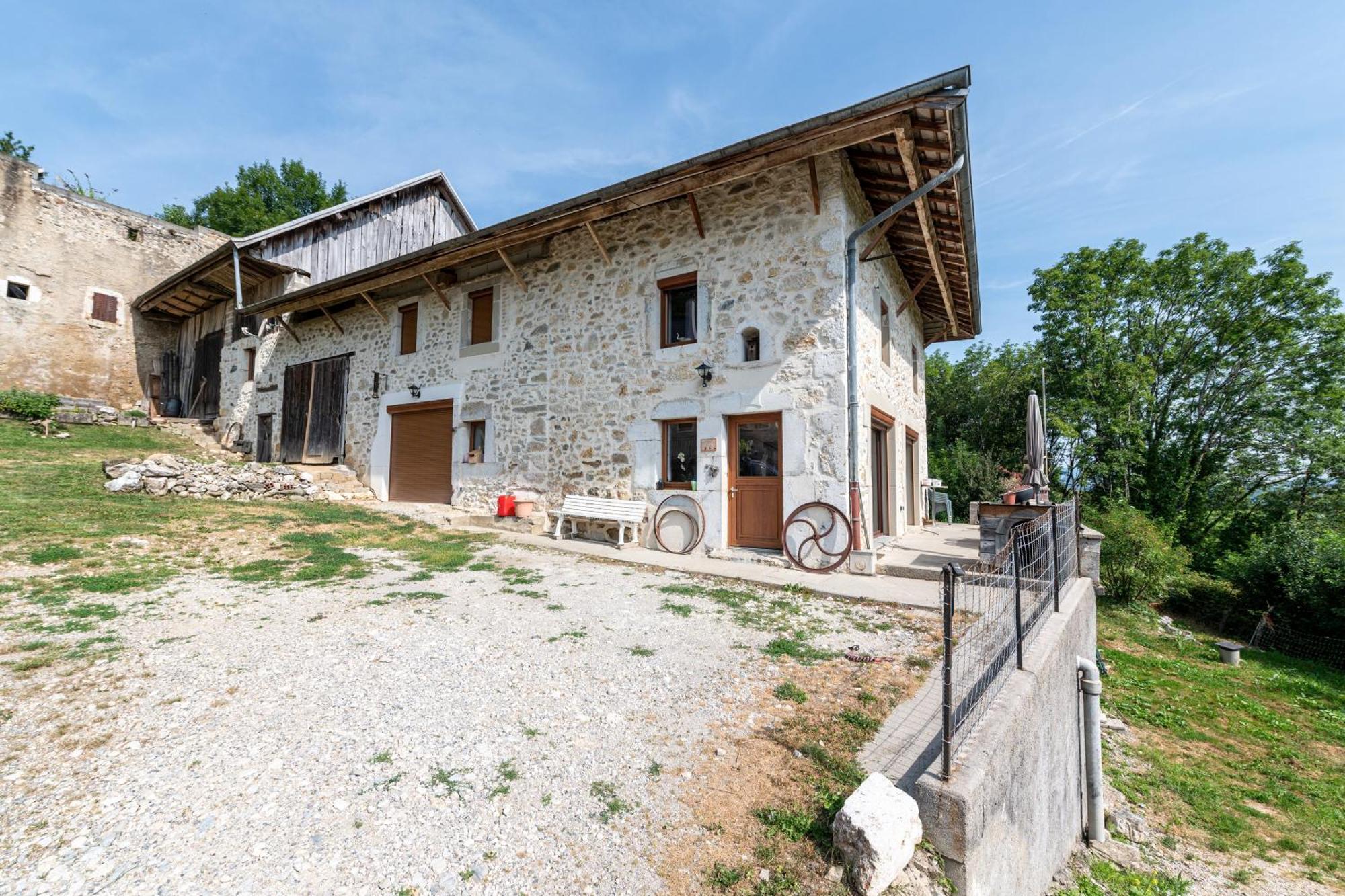 Les Bellevues Hotel Moye Екстериор снимка